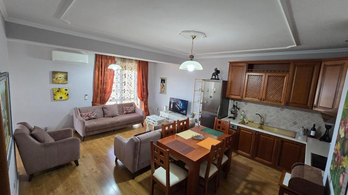 Bazaar's Eye Free Parking Spacious Tarrace Apartamento